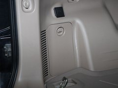 2010款 领先版 2.4L 手动 两驱豪华型 5座