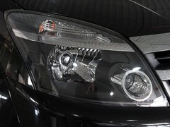 2010款 领先版 2.4L 手动 两驱豪华型 5座