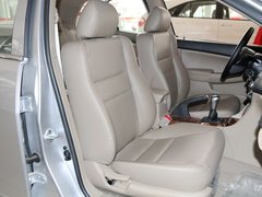 2010款 黄金版 2.0L 手动 尊贵型