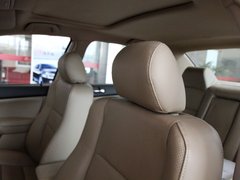 2010款 黄金版 2.0L 手动 尊贵型