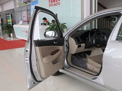 2010款 黄金版 2.0L 手动 尊贵型