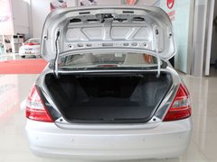 2010款 黄金版 2.0L 手动 尊贵型