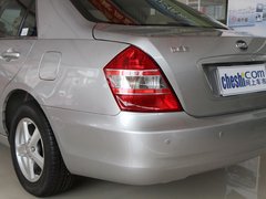 2010款 黄金版 2.0L 手动 尊贵型