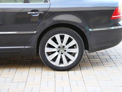 2011款 V6 3.6L 4座加长Individual版