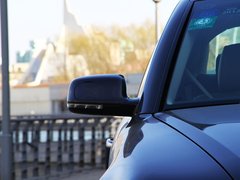 2011款 V6 3.6L 4座加长Individual版