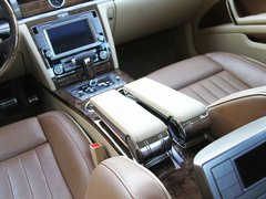 2011款 V6 3.6L 4座加长Individual版