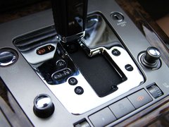 2011款 V6 3.6L 4座加长Individual版