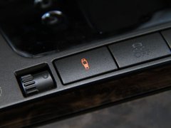 2011款 V6 3.6L 4座加长Individual版