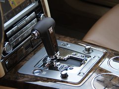 2011款 V6 3.6L 4座加长Individual版