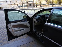 2011款 V6 3.6L 4座加长Individual版