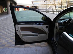 2011款 V6 3.6L 4座加长Individual版
