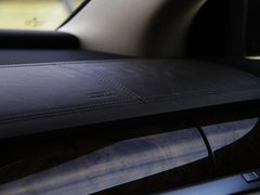 2011款 V6 3.6L 4座加长Individual版