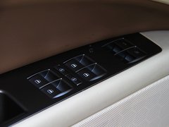 2011款 V6 3.6L 4座加长Individual版