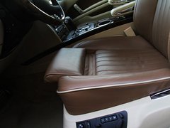 2011款 V6 3.6L 4座加长Individual版