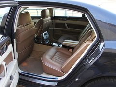 2011款 V6 3.6L 4座加长Individual版