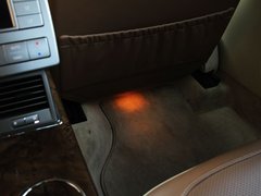 2011款 V6 3.6L 4座加长Individual版