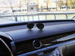 2011款 V6 3.6L 4座加长Individual版