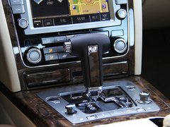 2011款 V6 3.6L 4座加长Individual版