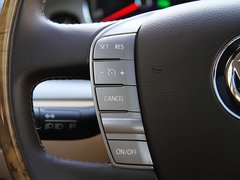 2011款 V6 3.6L 4座加长Individual版