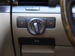 2011款 V6 3.6L 4座加长Individual版