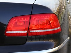 2011款 V6 3.6L 4座加长Individual版