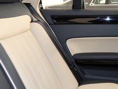 2011款 W12 6.0L 4座加长Individual版