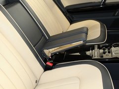 2011款 W12 6.0L 4座加长Individual版