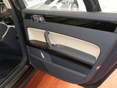 2011款 W12 6.0L 4座加长Individual版