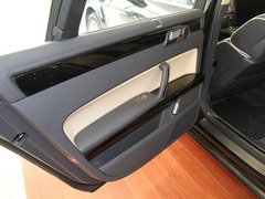 2011款 W12 6.0L 4座加长Individual版