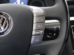 2011款 W12 6.0L 4座加长Individual版