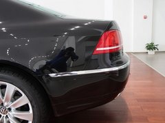2011款 W12 6.0L 4座加长Individual版