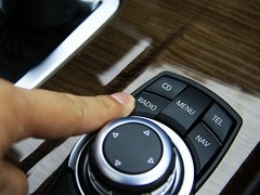 2011款 3.0L xDrive28i豪华型 5座