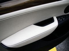 2011款 3.0L xDrive28i豪华型 5座