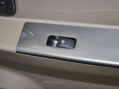 2010款 1.2L 手动 标准型 7座