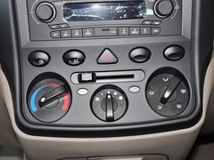 2010款 1.2L 手动 标准型 7座