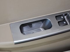 2010款 1.2L 手动 标准型 7座
