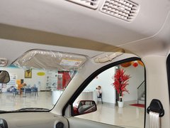 2010款 1.2L 手动 标准型 7座