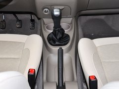 2010款 1.2L 手动 标准型 7座