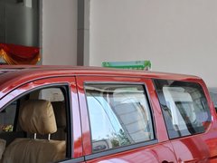 五菱宏光 2010款 1.2L 手动 标准型 7座
