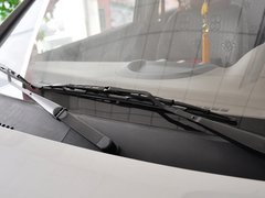 2010款 1.4L 手动 标准型 8座
