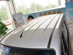 2010款 1.4L 手动 标准型 8座