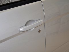 2010款 1.4L 手动 标准型 8座