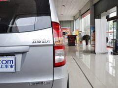 2010款 1.4L 手动 标准型 8座