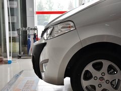 2010款 1.4L 手动 标准型 8座