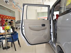 2010款 1.4L 手动 标准型 8座