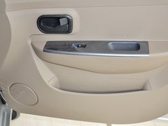 2010款 1.4L 手动 标准型 8座