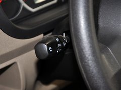 2010款 1.4L 手动 标准型 8座