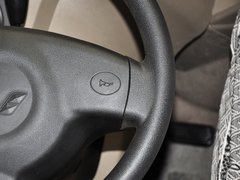 2010款 1.4L 手动 标准型 8座