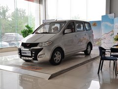 2010款 1.4L 手动 标准型 8座