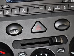 2010款 1.4L 手动 标准型 8座